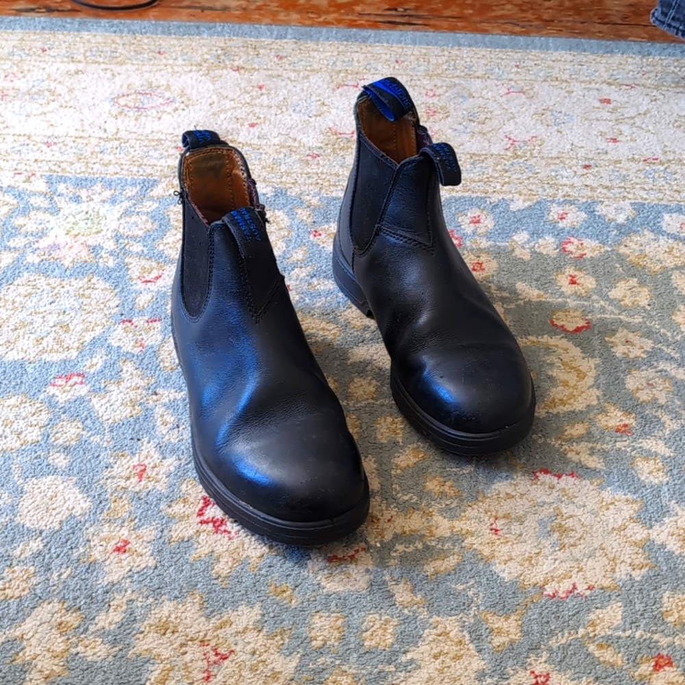 Blundstones Chelsea Classic boot 8 black leather (waterproof)